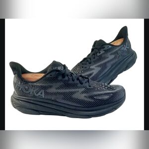 Hoka One One Clifton 9 Running Shoes Men’s Size 9.5 2E (Wide) Triple Black Used